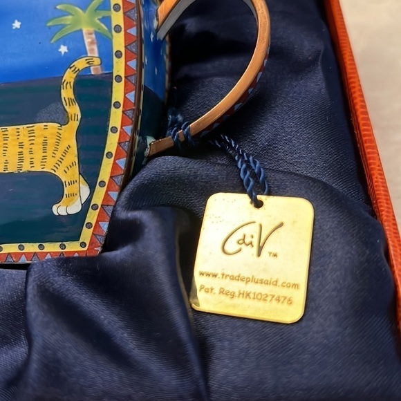 TEAPOT mini ART enamel TIGER Still of the Night Charlotte di Vita NIB - Picture 4 of 12